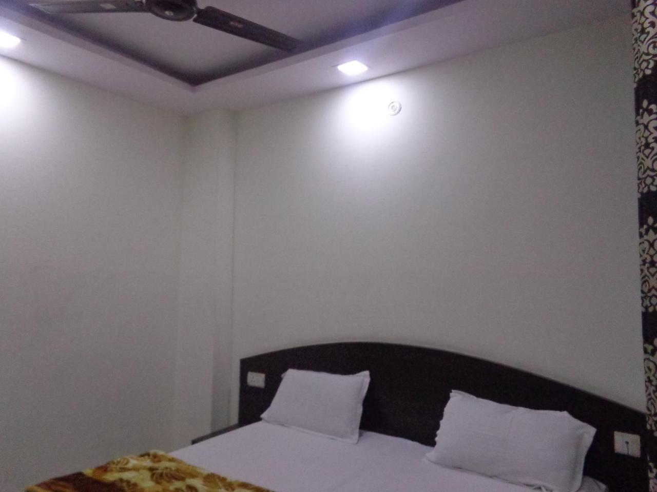Hotel Silver Residency Nuova Delhi Esterno foto