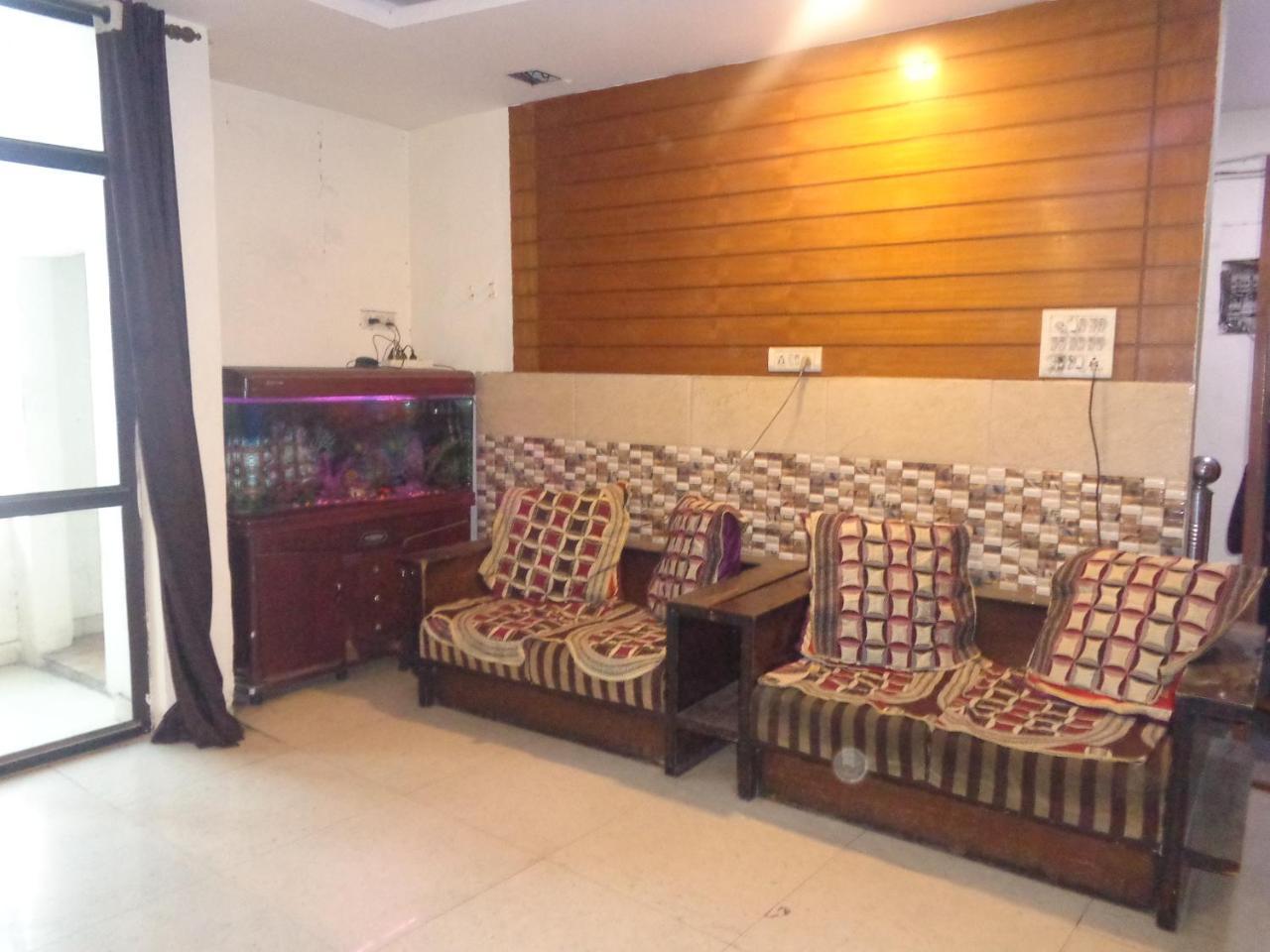 Hotel Silver Residency Nuova Delhi Esterno foto