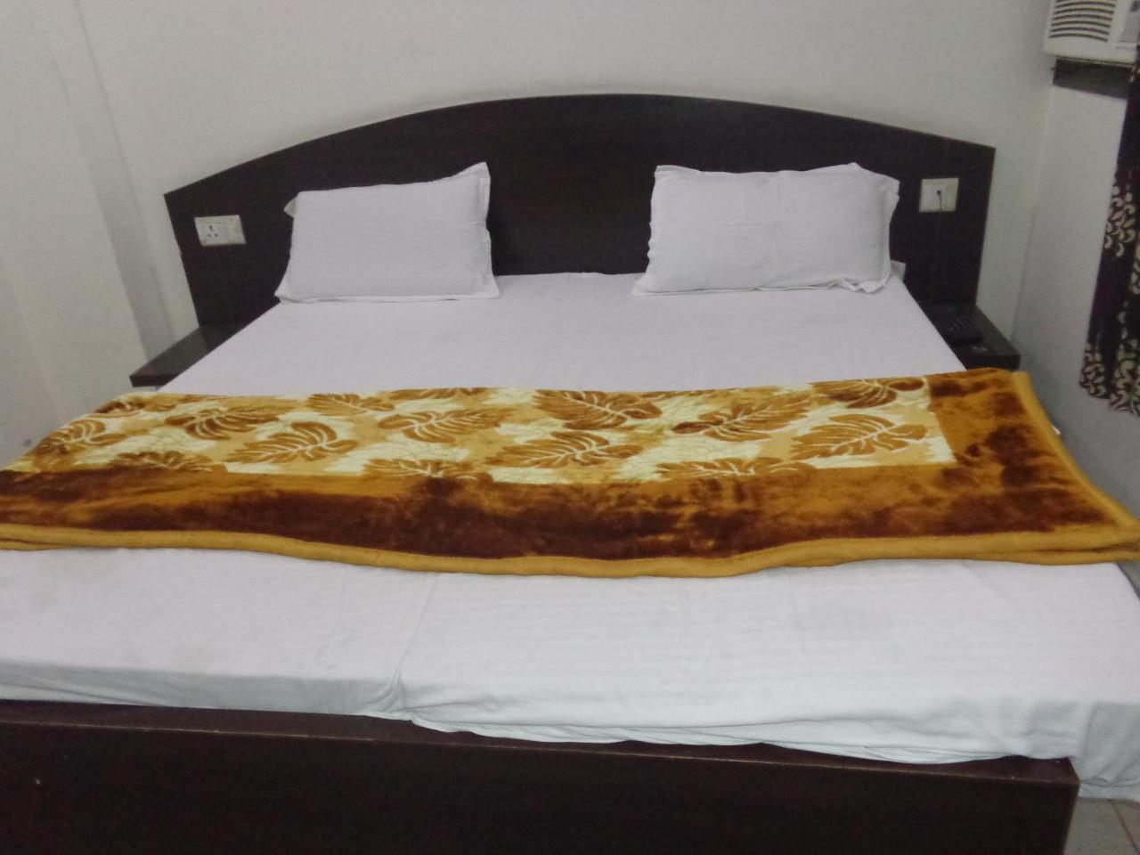 Hotel Silver Residency Nuova Delhi Esterno foto