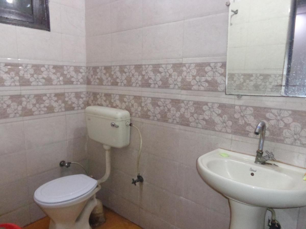 Hotel Silver Residency Nuova Delhi Esterno foto